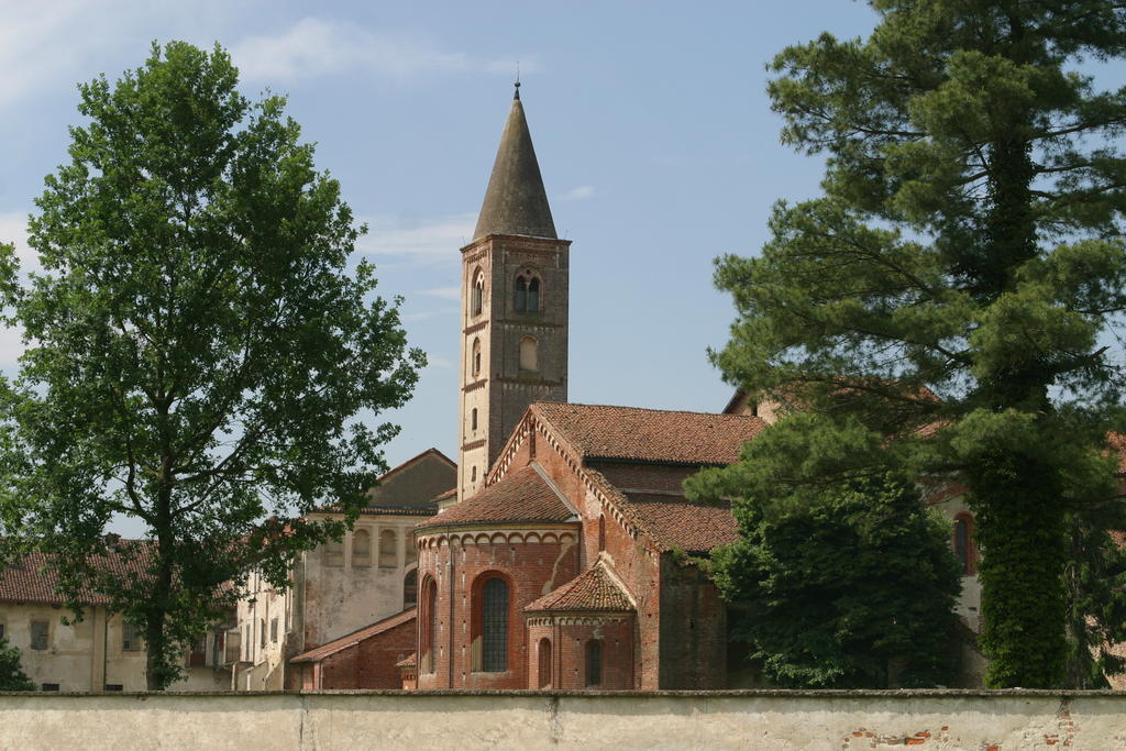 Agriturismo La Virginia Villa Revello Eksteriør bilde